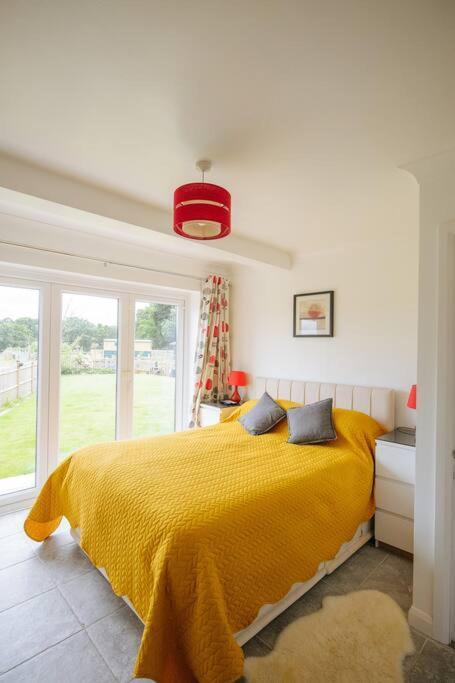 Blackberry Annex. Detached Cottage. Rural Location West Chiltington Exterior photo