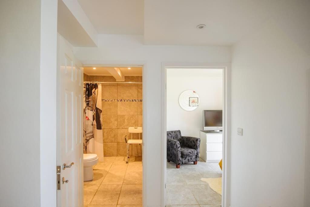 Blackberry Annex. Detached Cottage. Rural Location West Chiltington Exterior photo